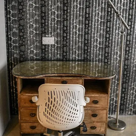 Swieqi: Cosy Studio In A Quiet Area Apartamento