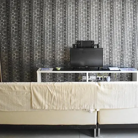 Swieqi: Cosy Studio In A Quiet Area Is-Swieqi