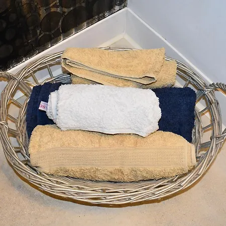 Swieqi: Cosy Studio In A Quiet Area Apartamento Is-Swieqi